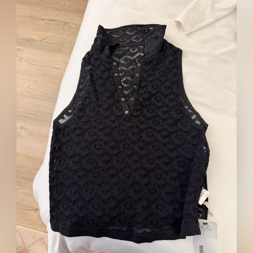Alaia top never worn from the realreal size 38